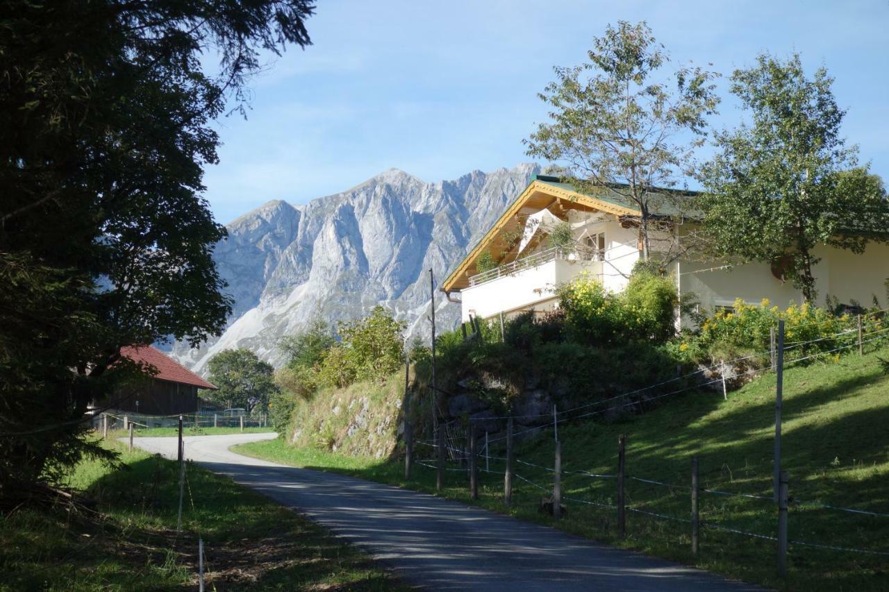 Haus Fuchs Apartment Sankt Martin am Tennengebirge Bagian luar foto